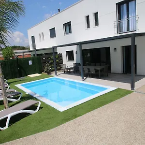 Milos Villa